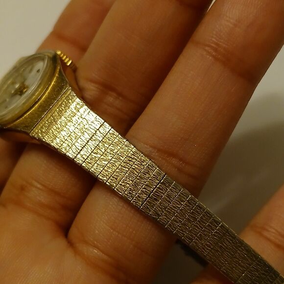 Vtg Waltham Women's Gold Tone 17 Jewels Manual Wind Analog Stainless Steel Watch - Picture 12 of 14